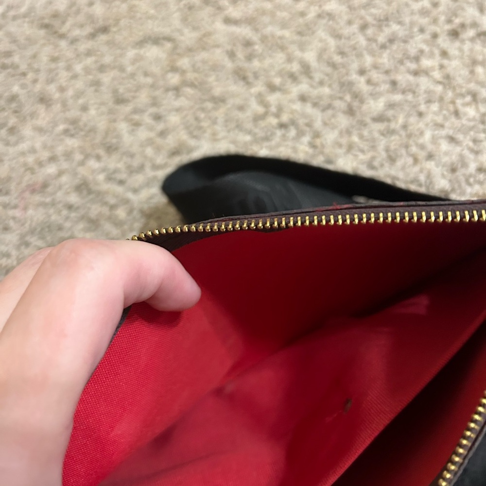 Fashion Designer Inspired Brown Checked Crossbody Bag Black Strap Red Interior - Picture 11 of 12
